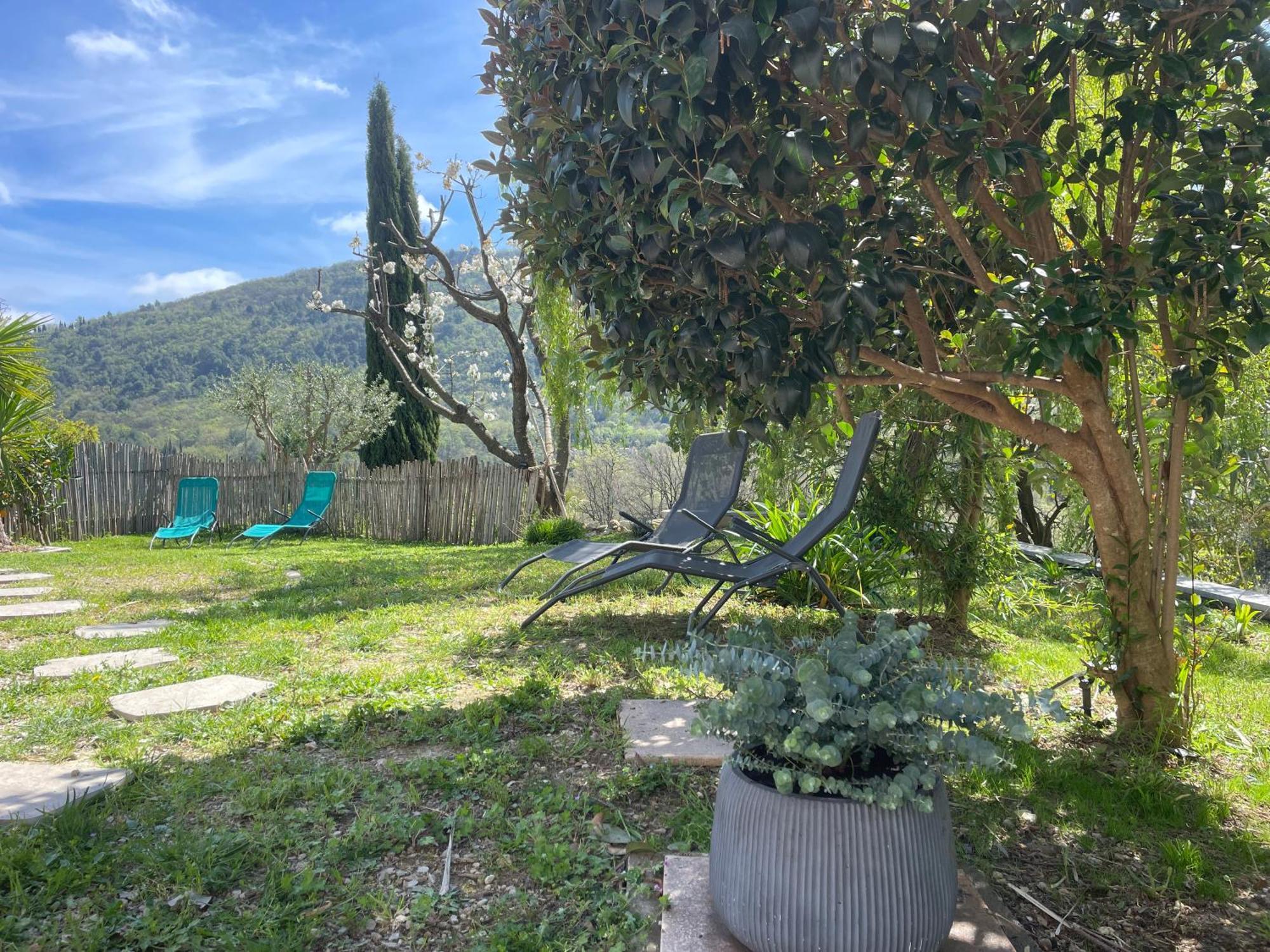 Luva D'Azur, Rez De Villa Le Riou - Le Vallon Le Bar-sur-Loup 外观 照片